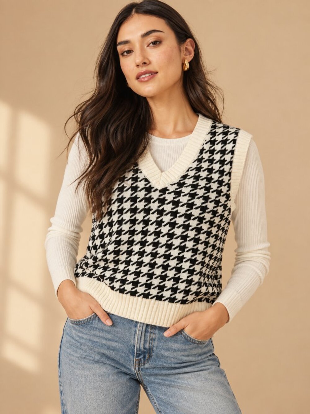 HOLLISTER Black White Houndstooth Knit V-Neck Sweater Vest Medium Oversized
